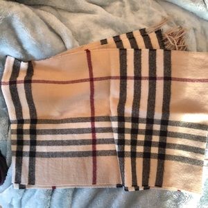 Burberry print scarf